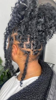 Locs On Type 3 Hair, Curly Hair Dreadlocks, Human Hair Locs With Curly Ends, Short Boho Locs Black Women, Curly End Locs Natural Hair, 4c Locs With Curly Ends, Locs On Curly Hair, Locks With Curly Ends, Dreadhead Women