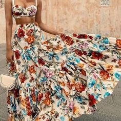 Sexy off shoulder midriff-baring floral printed top skirt set Couture Dior, Skirt Set Two Piece, Vestiti Edgy, Mode Kimono, Mode Hippie, Gaun Fashion, Outfits Dress, Dream Closets, Top Skirt Set