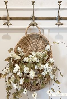 French Country Cottage Fall Decor, Fall French Country Decor, Country French Cottage Decor, French Cottage Design Interior, Antique Country Decor, Cottage Home Inspiration, Spring Cottage Decor, Farmhouse Vintage Decor, Diy Cottage Decor