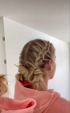 ( Not my pic ) Hairstyle Prom, Softball Hairstyles, Quick Hair, Easy Hairstyles For Thick Hair, Guest Hair, Girl Hairstyle