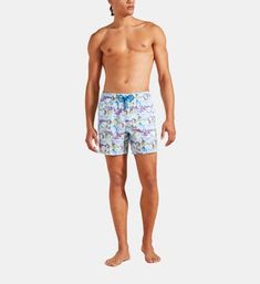 An adult version of these classic printed swim trunks in recycled polyester is perfect for splashing in the pool with your mini-me. Folds into the back pocket for convenience Ultra light-weight fabric Elastic waistband with drawstring and zamac tips engraved Vilebrequin Two side pockets Two back eyelets allow water to drain and avoid swim trunks from ballooning when emerging into water Travel-friendly swimsuit folds completely into the back pocket Side leg length in size M: 15.6" Men Swim Trunks Printed Swimwear For Pool, Printed Short Length Swimwear For Pool, Short Length Swimwear For Summer Travel, Casual Swim Trunks For Water Polo And Beach Season, Casual Swim Trunks For Water Polo, Printed Swim Trunks For Pool, Micro-elastic Solid Swim Trunks For Poolside, Beach Swim Trunks With Elastic And 4-way Stretch, Functional 4-way Stretch Swim Trunks With Pockets