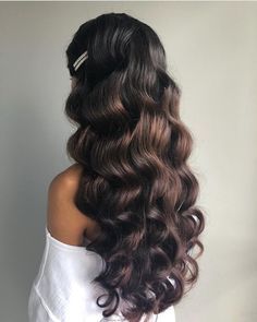 Hairstyles For Summer, Cute Prom Hairstyles, Simple Prom Hair, Ball Hairstyles, Prom Hairstyles For Long Hair, Hair Up Styles, Hairdo For Long Hair