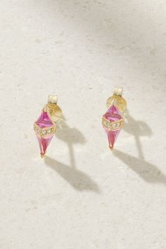 The aesthetic of Sorellina's jewelry perfectly combines Art Deco influences with modern touches. Made from 18-karat gold, these dainty 'Pietra' earrings are encrusted with pink topaz and 0.04-carats of diamonds at the center. They work just as well day to day as they do for more formal occasions. 14k Gold Earrings With Rose Cut Diamonds, 14k Gold Faceted Fine Jewelry Earrings, Gold Topaz, Pink Topaz, Day To Day, To Day, Gems Jewelry, Fine Jewellery Earrings, Ear Jewelry