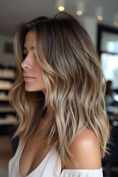 Brown Balayage Low Maintenance, Lived In Partial Highlights, Brown Hair With Light Balayage, Fall Low Maintenance Hair Color, Shoulder Length Balayage Brunette Blonde, Balayage Grown Out, Brunette Light Balayage Hair, Brown Sunkissed Hair Balayage, Subtle Balayage Bronde