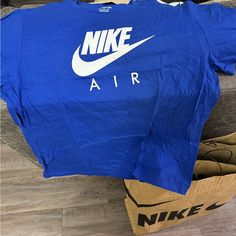 Blue Nike 2x Tee Shirt New Nike Azul, Nike Shirt, Blue Nike, Nike Shirts, Blue Shirt, Men's Nike, New Color, Nike Men, Tee Shirt