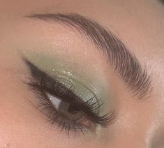 Green Formal Eye Makeup, Green Formal Makeup Looks, Green Natural Makeup, Homecoming Makeup For Green Dress, Green Quince Aesthetic, Forest Green Prom Makeup, Green Makeup Eyeshadow, Green Eyemakeup Brown Eyes, Natural Green Makeup Looks