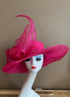 Three layers of sinamay hat with large bow, elegant, light and comfortable to wear. Head size is about 22.5" unless otherwise requested. All hats include a sizing band to adjust for a comfortable fit.  Key Features: Wide brim Appr: 6" Head Grith Appr: 22.5" and adjustable to fit sizes smaller than 22.5" Crown Deep Appr: 4.5" Processing Time: 1-3 business days Warm tips:  ❤️Group discount on 3 or more pieces, please contact me for further information on group discount. ❤️All sales are final. Plea Tea Hat, Sinamay Hat, Tea Hats, Easter Wedding, Sinamay Hats, Wedding Tea, Kentucky Derby Hat, Derby Hat, Large Bow