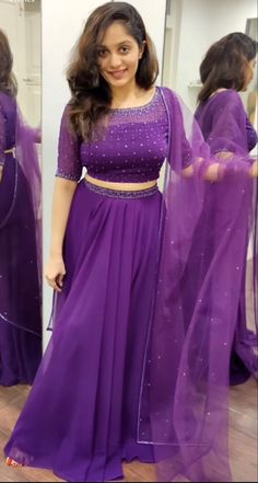 Long Frock Designs Net Cloth, Net Lehanga Croptop Designs, New Long Frock Models Net, Net Lehanga Models, Long Net Frock Designs For Women, Kerala Wedding Guest Outfit, Net Long Frocks Indian, Net Long Frock Designs, Frock Designs For Women