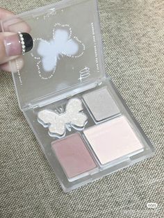 Cosmetics Store, Makeup Package, Pretty Photos, Korean Makeup, Makeup Products, Makeup