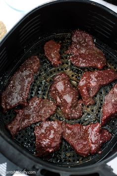 venison piece cooked in the air fryer with pink middle Air Fryer Venison, Tenderloin In Air Fryer, Air Fryer Beef Jerky, Deer Tenderloin Recipes, Deer Steak Recipes, Jerky Recipes Dehydrator, Jerkey Recipes