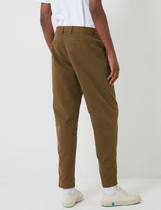 From Bhode the Everyday Pant in Military Green from the Bhode Autumn Winter 2020 trousers collection. A durable cotton twill garment dyed Portuguese fabric in regular fit trouser with a cropped leg shape, features belt loops, corozo button and zip fly and comes in a regular leg length. Product Details: Material: 100% Cotton Fit: Relaxed, Cropped leg. Take your normal size Corozo Buttons Origin: Portuguese fabric, made in Europe Product MPN: BH-PANT-001-OLV Everyday Pants, Mens Chinos, Modern Wardrobe, Mens Fall, Fitted Trousers, Engineered Garments, Belfast, Military Green, Mens Trousers