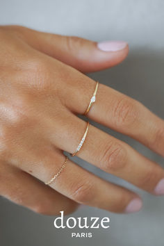 All our creations are made with 18k recycled gold in our Parisian workshops. Iris Ring