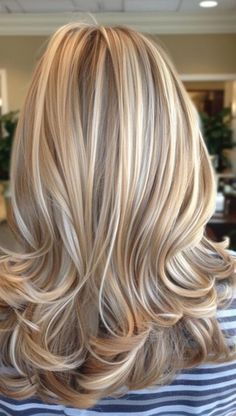 #BEAUTY ,#REALATIONSHIPS #Fashion #Outfits #Summer Outfits #Animals Honey Highlights Blonde Hair, Medium Length Haircut Honey Blonde, Bright Honey Blonde Balayage, Honey Ash Blonde Hair, Girlfriend Song, Blonde Locs, Blond Highlights, Fall Blonde Hair Color, Warm Blonde Hair