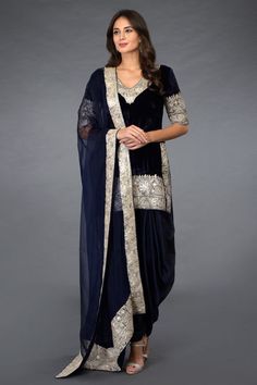 Kashmiri Suits, Salwar Suit Design, Punjabi Dress Design, Kashmiri Work, Tilla Embroidery, Kurta And Dupatta, Velvet Kurta