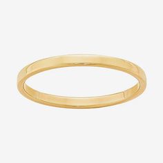 a plain yellow gold wedding band