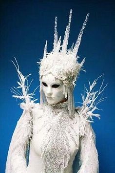 Snow Queen Costume, Ice Queen Costume, White Makeup, Queen Makeup, Queen Costume, Venetian Masks, White Witch, Ice Princess, Fantasy Costumes