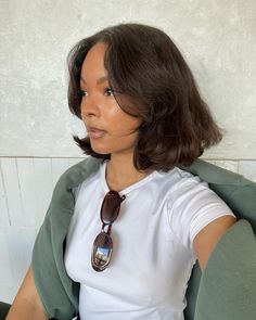 back with a bang ✂️💇🏻‍♀️💋 . . . #haircut #hairstyles #shorthair #shorthaircut #shorthairstyle #hairstyleaddicts #90sbob #90shairstyle Bang Haircut, Short Hair Blowout, Short Sassy Hair, Pelo Afro, Sassy Hair, Short Hair Updo, Relaxed Hair