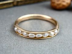 Prettiest Celebrities, Stack Ring, 14k Gold Ring, Dream Jewelry, Pretty Jewellery, Pearl Ring, Bling Bling