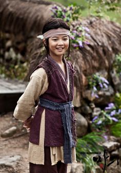 korea Peasant Outfit, Peasant Clothing, Ancient Korea, Asian History, Photographs Of People, We Are The World, World Photography