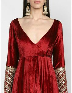 Maroon Anarkali, Velvet Anarkali, Abhinav Mishra, Velvet Suit Design, Anarkali With Dupatta, Designer Anarkali Dresses, Velvet Dress Designs, Indian Gowns Dresses, Velvet Clothes