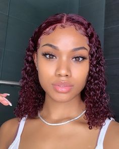 Burgundy Curly Hair, Dyed Curly Hair, Red Curly Hair, Dark Red Hair, Dyed Hair Inspiration, Colored Curly Hair, Hairdos For Curly Hair