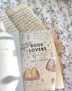 Aesthetic books
Aesthetic annotations
Love reading 
Reader
Book lovers 
Book lovers book
Emily henry
Bookstagram 
Bookstack Book Girly Aesthetics, Book Annotation Tips, Book Vibes, Book Reading Journal, Book Annotations, Emily Henry, Book Quote