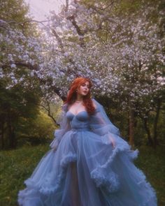 Poofy Prom Dresses, Gown Dress Design, Dress Design Ideas, Fairy Gown, Poofy Dress, Big Dresses, Puffy Dresses, Princess Ball Gowns