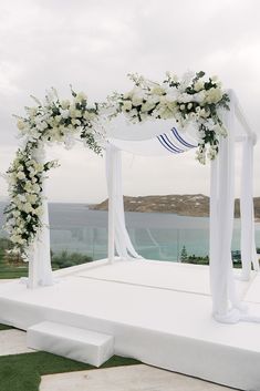 chuppah white decoration Modern Chuppah, Mykonos Wedding, White Decoration, Skiathos, White Decor, Wedding Florist, Wedding Inspo