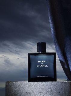 Fragrance Photography, Parfum Chanel, Best Fragrance For Men, Blue Perfume, Perfume Photography, Chanel Perfume, Perfume Design, Best Fragrances, Favorite Scents