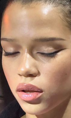 Taylor Russell, Make Up Inspo, Eyes Closed, Winged Eyeliner, Makati, Pretty Makeup, Artistry Makeup, Cute Makeup, Aesthetic Makeup