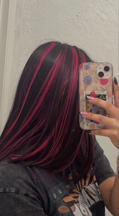 Pink Hair Streaks, Pink And Black Hair, Pink Hair Dye, Hair Color Underneath, Red Hair Inspo, Flipagram Instagram, Hair Color Streaks, Hair Streaks, Dyed Hair Inspiration