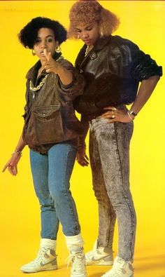 80s Hip Hop Fashion, Jamel Shabazz, Easy French Twist, Cultura Hip Hop, Looks Hip Hop, Mode Hip Hop, 80s Hip Hop, French Twist Updo, 90s Hip Hop Fashion