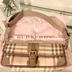 Great Pink Burberry Purse. So Cute, Originally Purchased In London. Comes With Dustbag. 10.75x4.5” Shoulder Drop 10” Wristlet Length 7.5” Birken Bag, Burberry Pink, Burberry Purse, Pink Tote Bags, Pink Tote, Burberry Handbags, Burberry London, Burberry Bag, In London