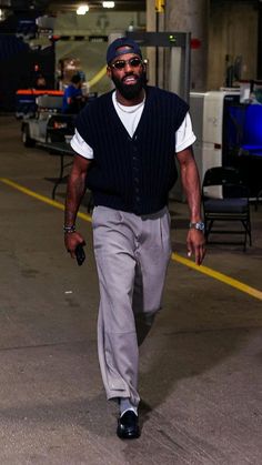 Miles Outfit, Mens Dinner Outfit, Menswear Aesthetic, Tim Hardaway Jr, Black Menswear, Dinner Attire, Outfits For Teenage Guys, Olivia Dunne, Men Outfit Ideas