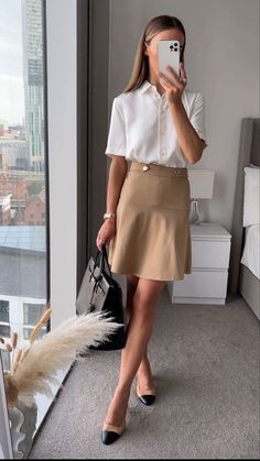 Winter Church Outfits, Corporate Fashion, Stylish Work Attire, Business Casual Outfits For Work, Summer Work Outfits, Looks Street Style, Stylish Work Outfits, Professional Attire, Church Outfits