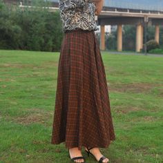 Olivia Mark - Vintage Style Printed Linen-Cotton Midi Skirt for Travel, Square Dancing, and Events Cotton Handbag, Cotton Midi Skirt, Square Dancing, Sequin Mini Skirts, Sequin Mini, Printed Linen, Dress With Cardigan, Skirts With Pockets, Types Of Skirts