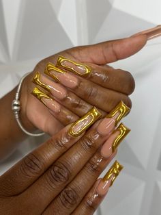 Gold Metallic Nails, Duck Tip Nails, Afro Futuristic, Metallic Gold Nails, Gold Chrome Nails, Bday Nails, Bronze Nails, Gold Acrylic Nails, Curved Nails