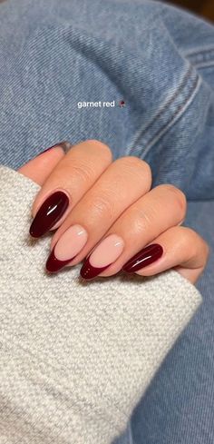 Long Almond Acrylic Nails Fall, French Color Manicure, Nails Ideas Autumn 2024, Fall Nails Easy Designs, Red And Gold Tip Nails, Holiday Color Nails, Fall Inspo Nails 2024, Fall Nail Designs Maroon, October Nails Round