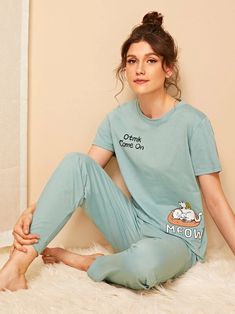 Minimalist Loungewear, Green Cartoon, Night Suit For Women, Summer Pajama Set, Loungewear Outfits, Fashion Capsule, Loungewear Set