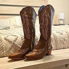 Brown Cowboy Boots, Size 8 Beige Ankle Strap Heels, Closed Toe Block Heels, Blue Wedge Sandals, Strappy Block Heel Sandals, Fleece Boots, Brown Cowboy Boots, Knee Length Boots, Bow Boots, Strappy Block Heels