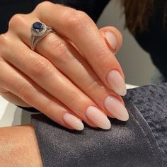 Milky Nails, Neutral Nails, Minimalist Nails, Manicure Y Pedicure, Classy Nails, Funky Nails, Pretty Acrylic Nails, Chic Nails, Short Acrylic Nails