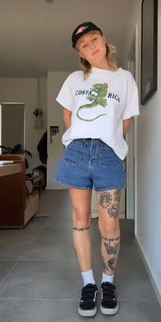 Festival Outfits Tomboy, T Shirt Skirt Outfit, Cozy Outfit Summer, Summer Edgy Outfits, Tomboy Street Style, Boho Summer Outfits, Summer Lookbook, Androgynous Fashion, Pinterest Outfits