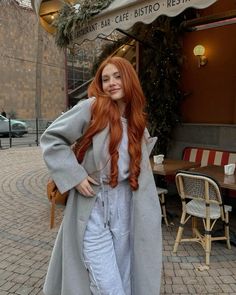 Outfits With Ginger Hair, Hairstyles For Ginger Hair, Ginger Hair Outfits, Ginger Girl Aesthetic, Aesthetic Ginger Hair, Outfits For Redheads, Outfits Red Hair, Redhead Outfits