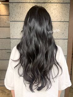 Hug Haircut Long Hair, Layered Hair Cuts For Long Hair, V Cut Hair With Layers, Layered V Cut, Really Dark Brown Hair, Long Black Hair With Layers, Layered Perm, Layered V Cut Hair, Korean Haircut Long