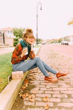 Vintage High-top Boots For Fall, Fall High-rise Jeans With Hip Pockets, Fall Bohemian High-waist Jeans, Outfit Inspo For Teens, Vintage Fall Flare Jeans, Brown Retro Fall Jeans, Modcloth Outfit, Bangs And Glasses, Autumn Outfit Inspo