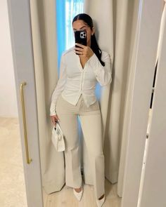 White Heels Office Outfit, Grown Baddie Outfits, Posh Business Outfit, Business Wear Aesthetic, Car Sales Woman Attire, Corporate Baddie Aesthetic, Office Baddie Outfits, Baddie Business Outfits, Modest Baddie Outfits