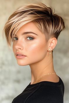 11 Stylish Pixie Haircuts for Women: Discover chic and trendy short hair ideas perfect for any style! ✨✂️ #PixieCut #ShortHairInspo #StylishHair Short Haircuts Ideas, Pixie Haircuts For Women, Shaved Hair Cuts, Chic Short Hair, Crop Hair, Haircuts Ideas, Layered Haircuts For Medium Hair