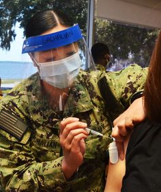 Happy Birthday, #NavyNurseCorps! Lt.j.g. Pauline Gachalian, a nurse at Naval Hospital Jacksonville, administers a vaccine at the hospital’s off-site COVID-19 vaccine location. A native of Kaneohe, Hawaii, Gachalian says, “I enjoy being part of a patient plan of care to keep people healthy.” The Navy Nurse Corps was established by Congress on May 13, 1908, with 20 original members known as the “Sacred Twenty.” Navy Nurse Corps, Military Nurse, Kaneohe Hawaii, Nursing Goals, Army Medic, Studying Medicine, Army Nurse, Ultrasound Tech