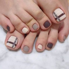 Toenail Art Designs, Simple Toe Nails, Feet Nail Design, Pedicure Designs Toenails, Gel Toe Nails, Toe Nail Color, Pretty Toe Nails, Cute Toe Nails, Summer Toe Nails