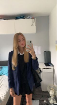 British School Uniform Aesthetic Girl, British School Uniform Girl, British Girl Outfits, British School Uniform Aesthetic, Uk School Uniform Aesthetic, Scottish School Uniform, Uk Uniform